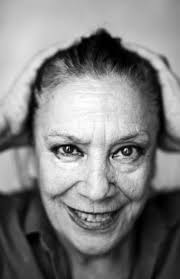 Terele Pavez: “Hablo con mendigos porque en la calle no hay ministros, hay  mendigos”