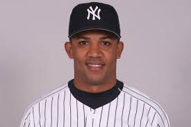 Former MLB Pitcher Octavio Dotel Dies in Dominican Republic Nightclub  Collapse: Reports