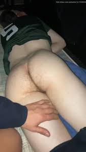 Straight guy with big ass lets me eat his tight peach