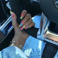 I've been able to both keep them short or wear them long, so haven't seen the need to get acrylics or gel extensions at a salon. Kylie Jenner Stars Car And Fashion Image 7695926 On Favim Com