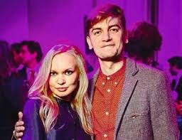 Join facebook to connect with геннадий гудков and others you may know. Aleksandr Gudkov My S Varnavoj Videli Drug Druga Golymi Starhit Ru