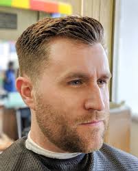 It's important to finding a style that works with your lifestyle is key. 25 Ivy League Haircut Style Ideas For Men Legit Ng