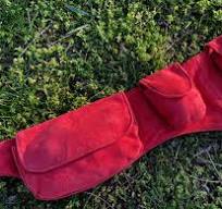 Klassischer roter Wildleder-Keilgürtel - Leichter und ...