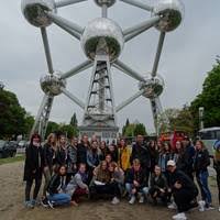 Zemi tvoří 12 provincií a 388 obcí. Nizozemsko A Belgie 28 4 4 5 2019 Vyssi Odborna Skola Mezinarodniho Obchodu A Obchodni Akademie