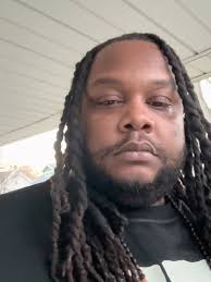 Aaron Bradford‎‏