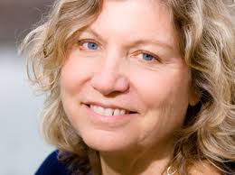 Sarah Elder's Instagram, Twitter & Facebook