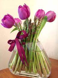 Flower Arrangement Idea Tulips And Asparagus Happy Simple Living Tulips Arrangement Flower Arrangements Flower Arrangements Diy