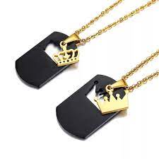 El siguiente juego de reto para el whatsapp está más orientado al amor, sobre todo a parejas que ya llevan un tiempo y tienen el 100% de la confianza puesta en ellos. Collares King Y Queen Acero Inoxidable Pack De 2 Joyas De Parejas Joyas De Moda Collar Para Novia