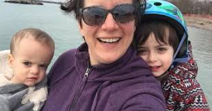 Careers sidelined by COVID-19, moms find hope for job recovery through  community