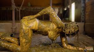 Brooke Maddison Dung Erotica - ManureFetish -