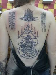 Girl With Traditional Thai Tattoo Hanuman 5 Lines 9 Peaks Sak Yant Ink Girltattoos Sak Yant Tattoo Ink Tattoo Yantra Tattoo
