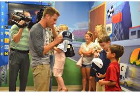 Jamie mcmurray, driver of the #1 cessna chevrolet, is introduced prior to the nascar victory lap fueled by sunoco on november a little less than halfway through the 2018 monster energy nascar cup series season, jamie mcmurray will turn 42 years old. Nascar Driver Jamie Mcmurray Dedicates Inpatient Pediatric Playroom At Florida Hospital Memorial Ormond Beach Observer