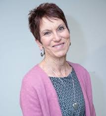 Kathy Ward's Instagram, Twitter & Facebook