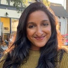 Julie Stovall's Instagram, Twitter & Facebook