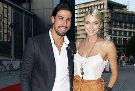 No, real madrid midfielder isn't married; Top Athletes And Their Amazing Wives Page 27 Of 50 Dailysportx Page 27