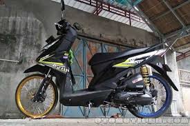 Mio modif ban lebar via doctormatic.blogspot.com. 200 Modifikasi Motor Beat 2020 Babylook Thailook Simple Otomotifer