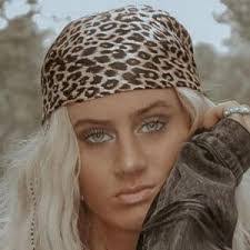 Leah Fish's Instagram, Twitter & Facebook