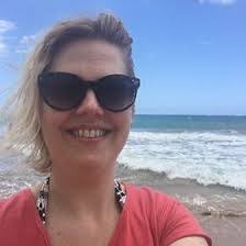 Sarah Chartrand's Instagram, Twitter & Facebook