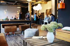 Neu Entdeckt Das Mmhio Cafe Kustenmerle Entdecke Kiel Kiel Cafe Altes Gebaude