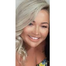 Amy Basham's Instagram, Twitter & Facebook