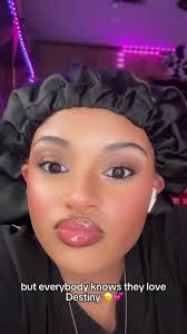 Explorando la bisexualidad y el maquillaje terapéutico