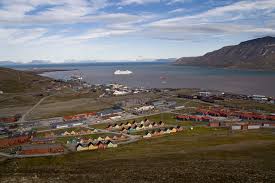 From wikipedia, the free encyclopedia. File Longyearbyen July2011 1 Jpg Wikimedia Commons