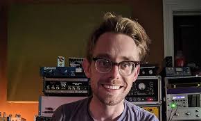 Interviews with the world's best music producers to teach you how to  produce a song — SongChecks