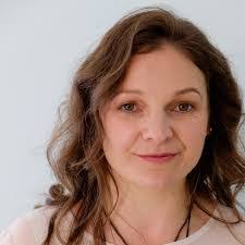 Debra Ritchie's Instagram, Twitter & Facebook