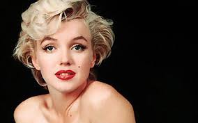 Nằm cạnh Marilyn Monroe tốn 4,6 triệu USD