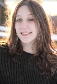 Paula Buck's Instagram, Twitter & Facebook