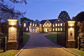 6 Bedroom Detached House For Sale In Parkfield Sevenoaks Kent Tn15 Tn15 Dream House Exterior Dream House Entrance House Designs Exterior