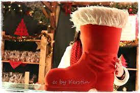 Weihnachten steht vor der tür. Bienenelfen Kommt Und Stellt Die Stiefel Raus