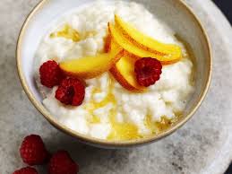 Milchreis Mit Obst Und Honig Rezept Rezepte Lebensmittel Essen Milchreis