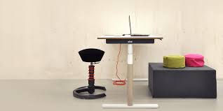 Eliot Schreibtisch Das Original In 2020 Schreibtisch Hohenverstellbarer Schreibtisch Kabelmanagement