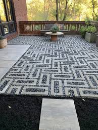 The design is so loveable, totally worth to be the top inspiration when you'd like to place a cinder block furniture on your patio. Mid Century Modern Techo Bloc Permeable Paver Patio