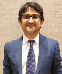 Nirav Dave's Instagram, Twitter & Facebook