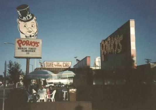 File:Porkys Saint Paul 1991.jpg - Wikimedia Commons