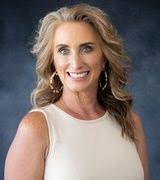 Debbie Maxey's Instagram, Twitter & Facebook