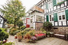Wir haben das haus der bewegung gebaut, um zu hause ein haus der ruhe zu schaffen. Ferienhaus Im Fachwerkhof Haus In Bewegung Seelscheid Aktualisierte Preise Fur 2021