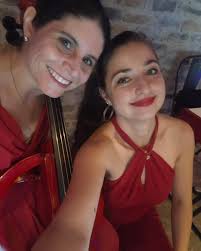 Ladies in Red🌻 I don't know if you know? But the cello is the instrument  closest to a human voice... If you know me.. I love Piano. .....but a CELLO  is my