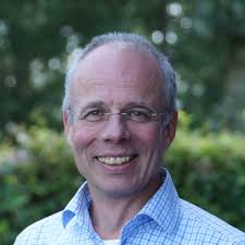 Er is een mooie bio geschreven Over mijn werk en mijn leven Leuk dat ze mij  introduceren En dat op LinkedIn presenteren