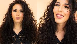 I capelli ricci devono essere tagliati a seconda di dove cadono e di dove si collocano sulla testa dopo averli asciugati. Come Tagliare I Capelli Ricci Da Sola Video Tutorial Trucchi Tv