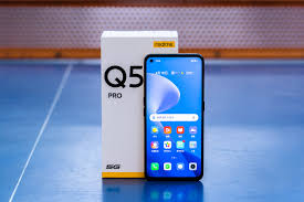 Trên tay realme Q5 Pro: Ngoại hình đẹp ...