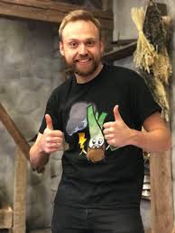 Burza je tržište na kojem prodavatelji i kupci trguju vrijednosnim papirima, izvedenicama, robom, valutama i drugim financijskim instrumentima. Pawel Burza On Twitter Gwent Open 4 Almost Starting