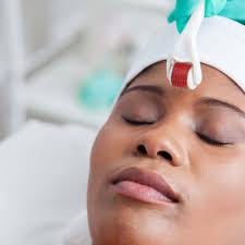 Plasma Pen vs. Microneedling Beauty Treatments