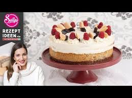 Die Manner Himbeertorte Besteht Aus Einem No Bake Boden Der Mit Marmelade Bestrichen Wird Daruber Lege Ich Einen Lock Kuchen Und Torten Leckere Torten Torten