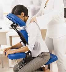 Certes, les propositions sont multiples, mais naipo chaise de massage shiatsu siège ergonomique masseur assis en tissu oxford avec sac de transport gratuit portable et pliante professionnel. Une Technique Japonaise Qui Se Pratique En Entreprise Sur Une Chaise Ergonomique Et Sur Personne Habillee