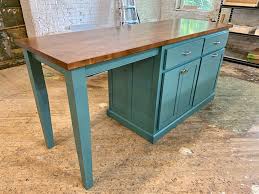 Kitchen islands and carts with convenient features are handy to have when preparing meals or drinks and for dining. Kitchen Island With End Seating Area Wrf1018 Worthy S Run Furniture