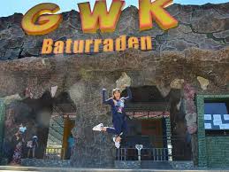 Waduk yang juga menyuguhkan pemandangan pegunungan yang memukau, gunung merbabu dan gunung telomoyo. Alamat Dan Harga Tiket Masuk 2021 Gwk Baturaden Purwokerto