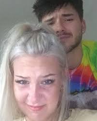 happy birthday to my bestest friend, I love you so much and I'm so glad  you're in my life, thanks for all of our inside jokes, literally insane  dance moves, and late